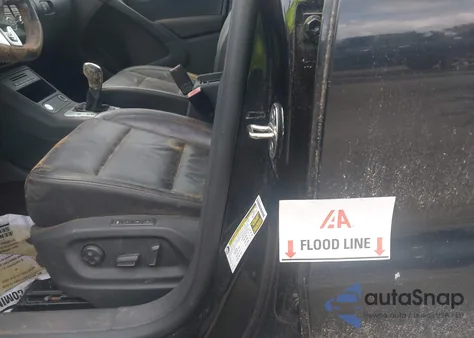 2014 Volkswagen Tiguan R-Line из США, поврежденный, VIN WVGBV3AX6EW074398